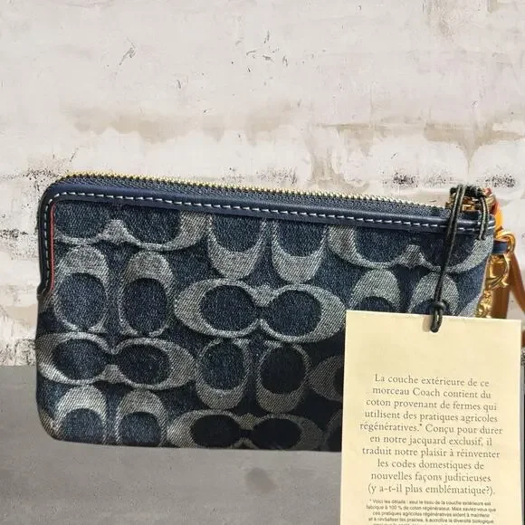 Coach NWT Corner Zip Wristlet In Signature Denim - Picture 5 of 9